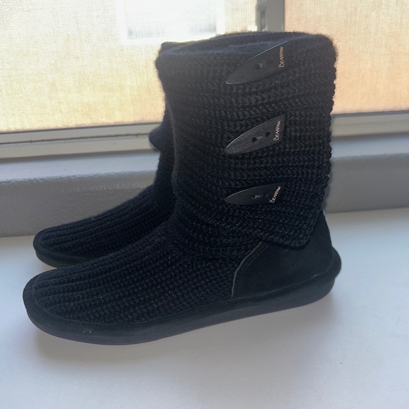Size 10 | Bearpaw knit boots - Picture 1 of 7